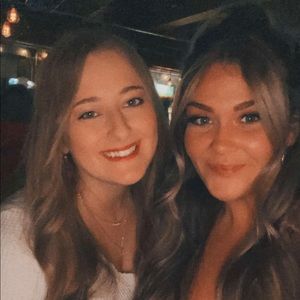 Meet your Posher, Alicia